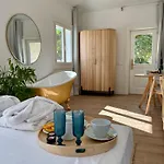 Boutique 1880-romantic Historic Boutique With Outdoor Jacuzzi *