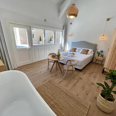 Boutique 1880-romantic Historic Boutique With Outdoor Jacuzzi *