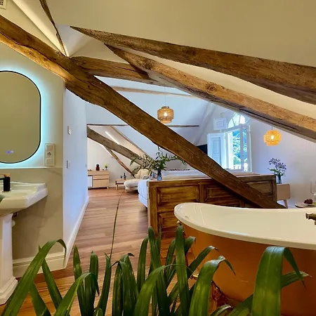 Hotel Boutique 1880-romantic Historic Boutique With Outdoor Jacuzzi