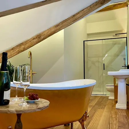 Boutique 1880-romantic Historic Boutique With Outdoor Jacuzzi San Salvador