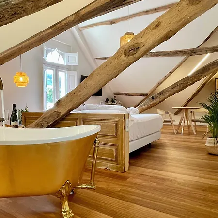 Boutique 1880-romantic Historic Boutique With Outdoor Jacuzzi