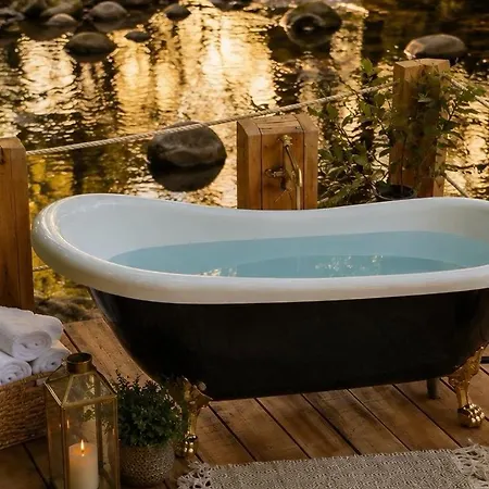 Boutique 1880-romantic Historic Boutique With Outdoor Jacuzzi Hotel *