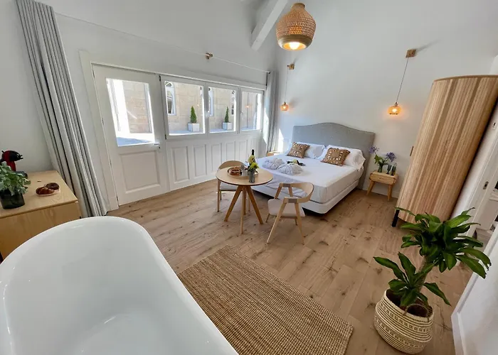 Boutique 1880-romantic Historic Boutique With Outdoor Jacuzzi *