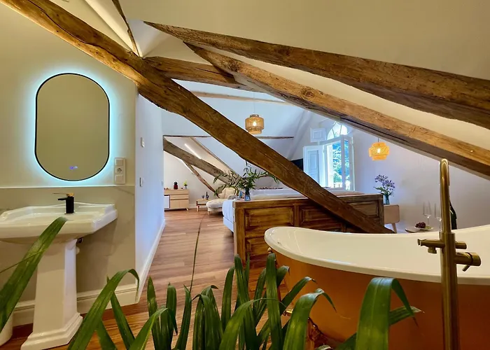 Hotel Boutique 1880-romantic Historic Boutique With Outdoor Jacuzzi
