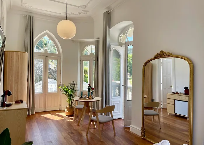 Boutique 1880-romantic Historic Boutique With Outdoor Jacuzzi