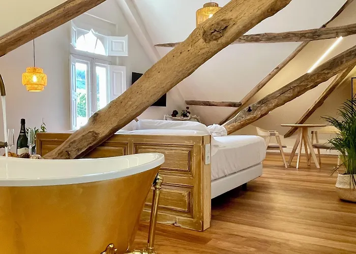Boutique 1880-romantic Historic Boutique With Outdoor Jacuzzi