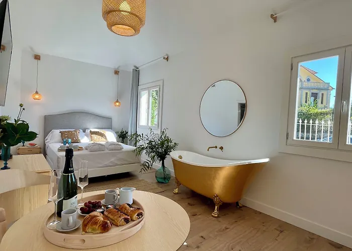 Hotel Boutique 1880-romantic Historic Boutique With Outdoor Jacuzzi *